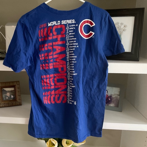 Cubs tee 2016 World Series Champions Sz. M - Picture 2 of 3